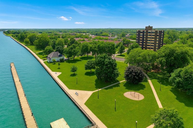 Top Shower Installation Companies in Wyandotte, MI